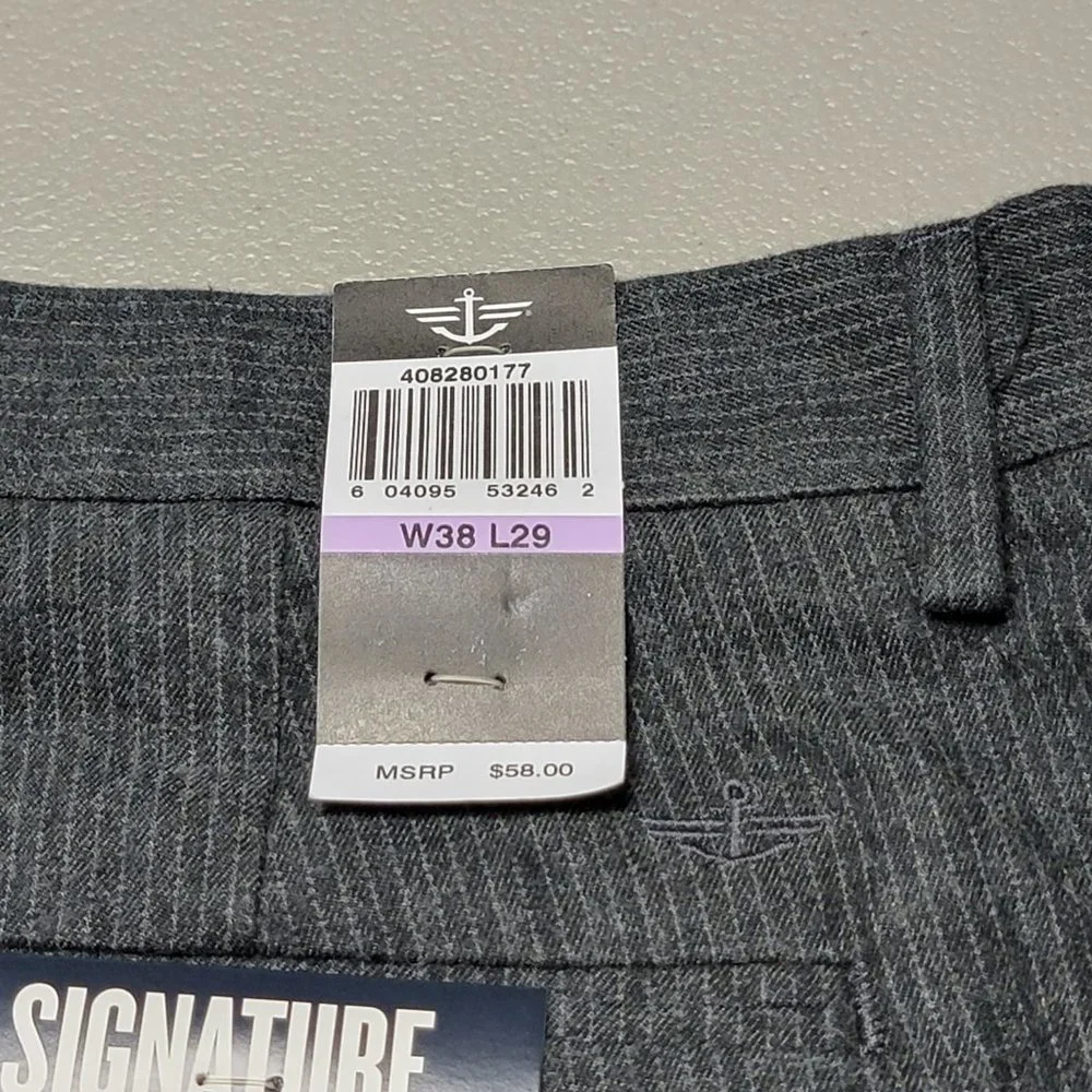 Dockers D2 Signature Khaki Pants - Straight Fit - Flat Front -‎ 38x29 NWT